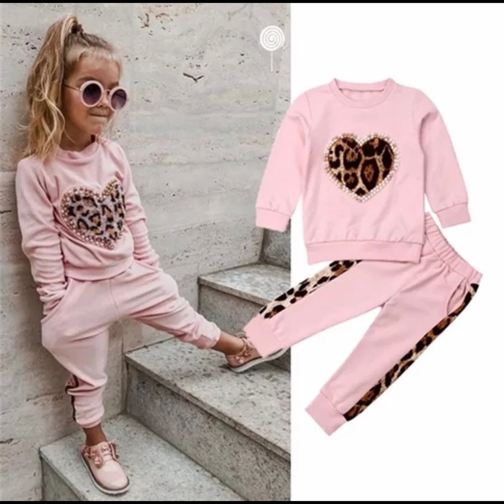 Toddler girl sweatsuit